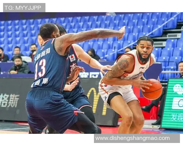 南京篮球队与武汉篮球队赛后技术分析与战术总结